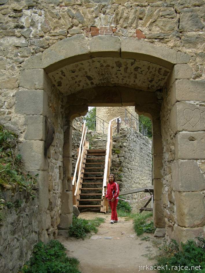 Hrad Cimburk u Koryčan - dveře v hradním paláci
