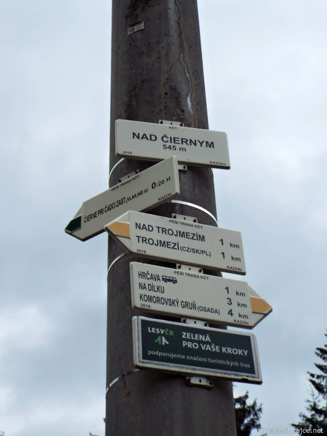 Trojmezí CZ-PL-SK - 13 - cesta na trojmezí - rozcestí Nad Čiernym