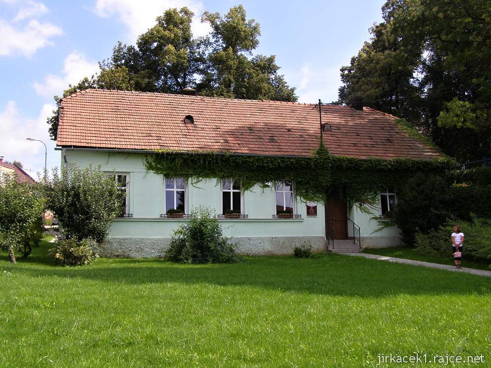 Morkovice - košíkářské muzeum - budova