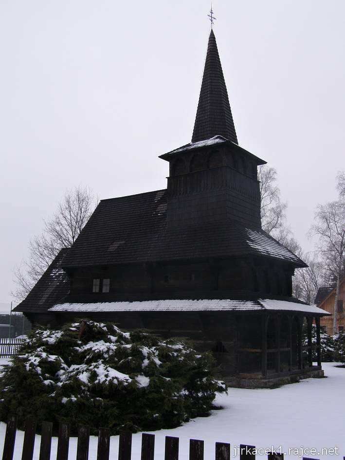 Dobříkov - dřevěný kostel Všech svatých - celkový pohled