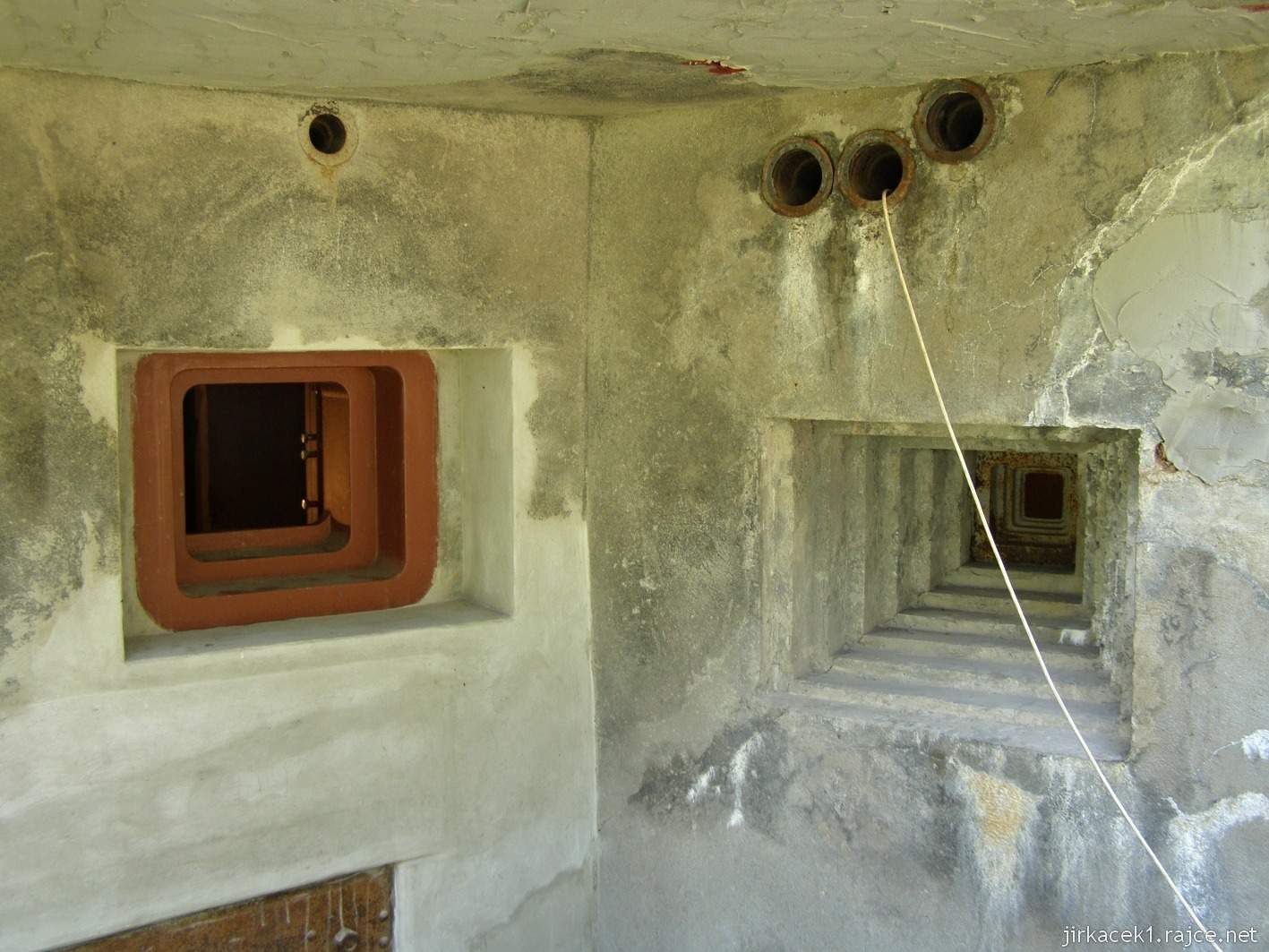 Darkovice - pěchotní srub MO-S 24 Signál - kulometné střílny