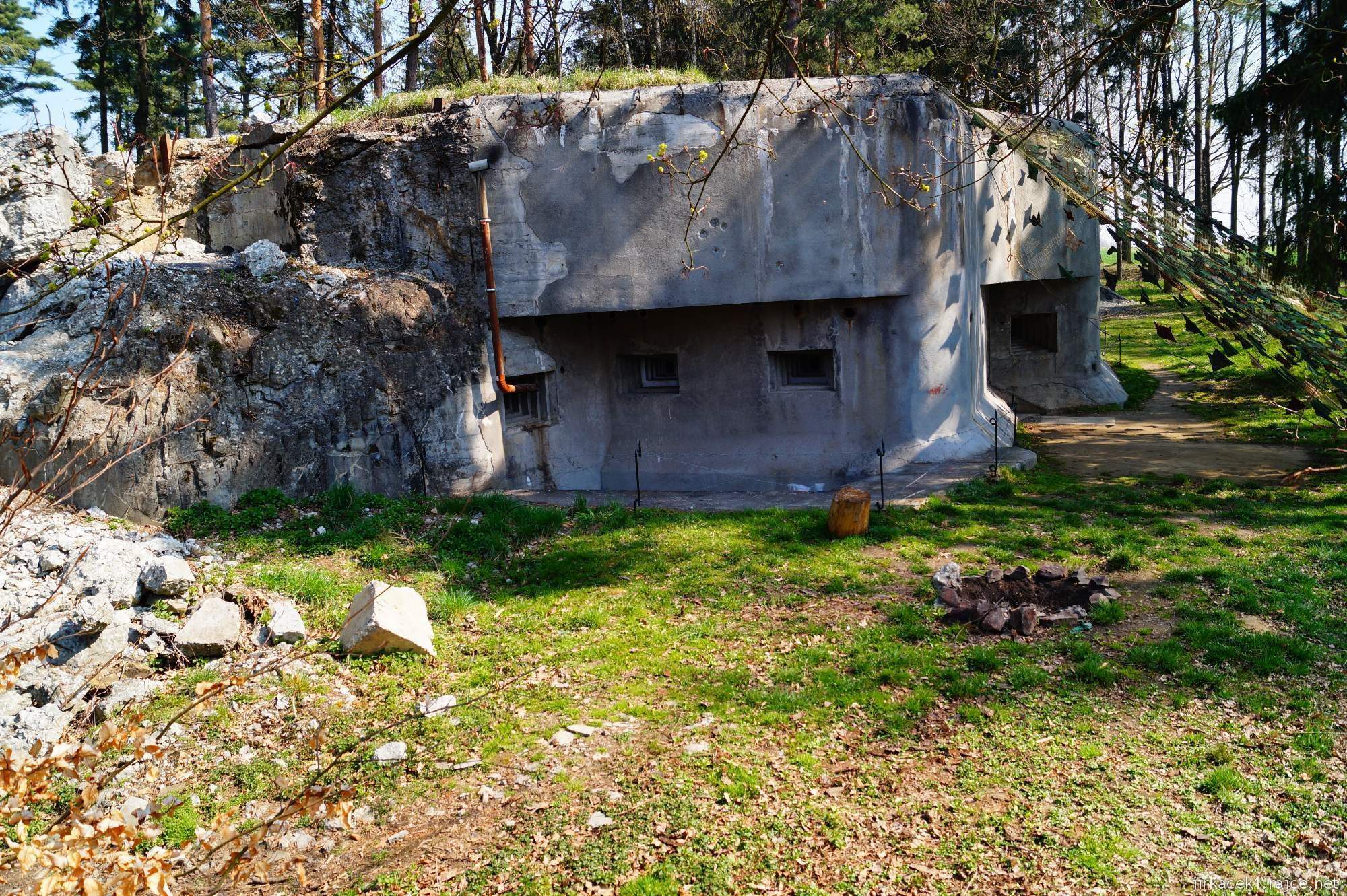 Darkovice - pěchotní srub MO-S 24 Signál - celkový pohled