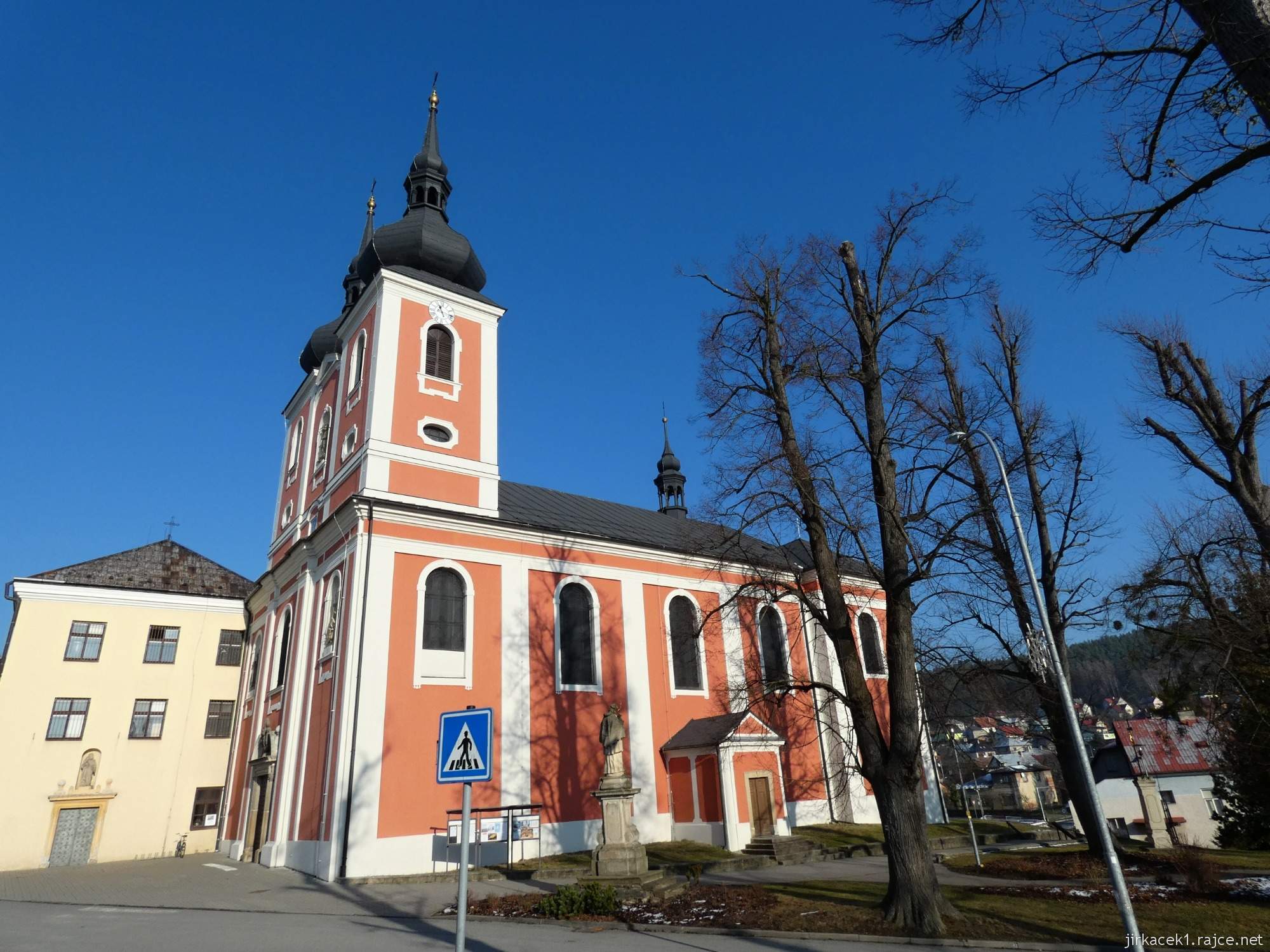 Zašová - kostel Navštívení Panny Marie 24 - celkový pohled