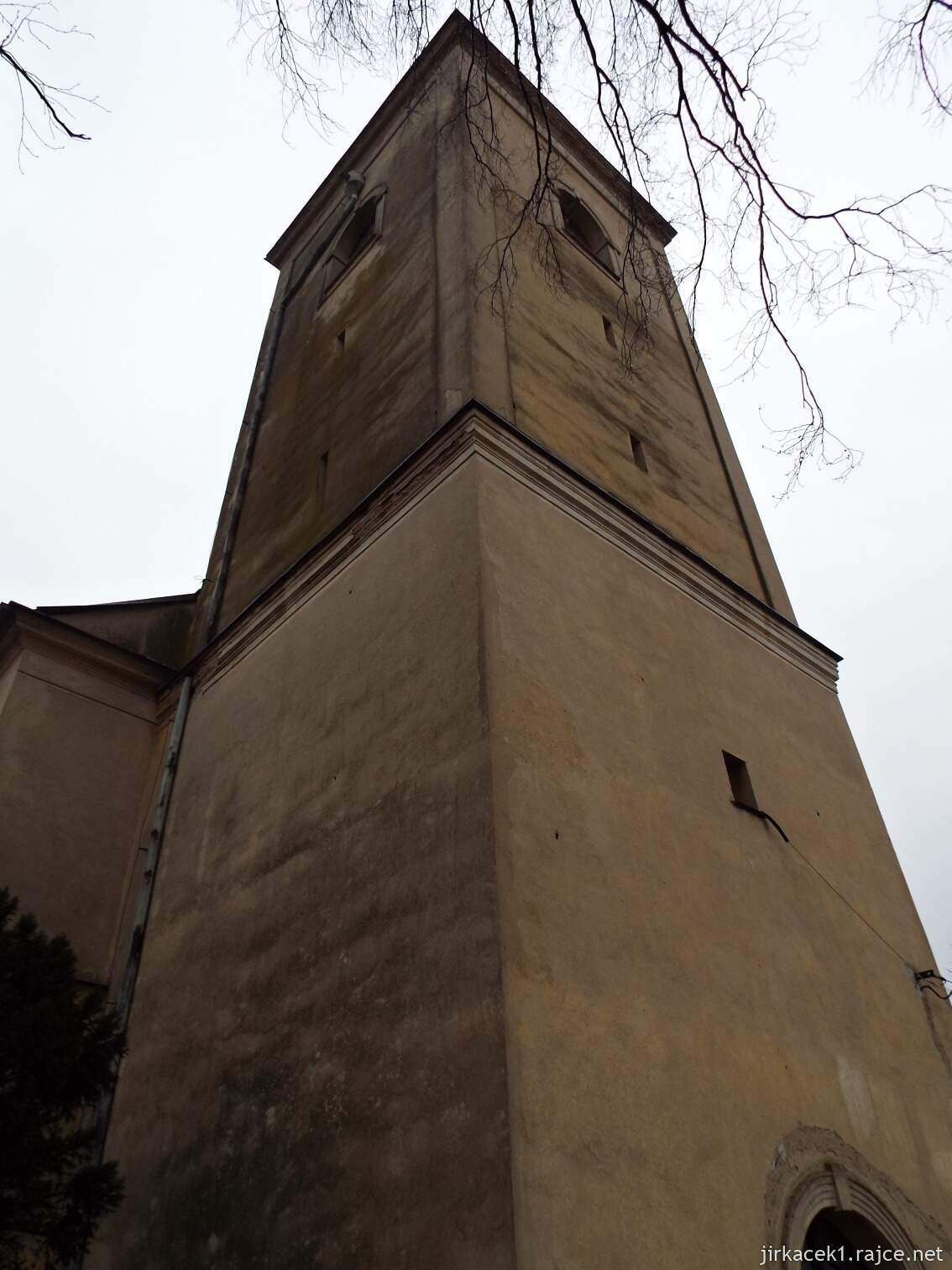 E - Fulnek - kostel Nanebevzetí Panny Marie v Jerlochovicíc​h 14 - kostelní věž