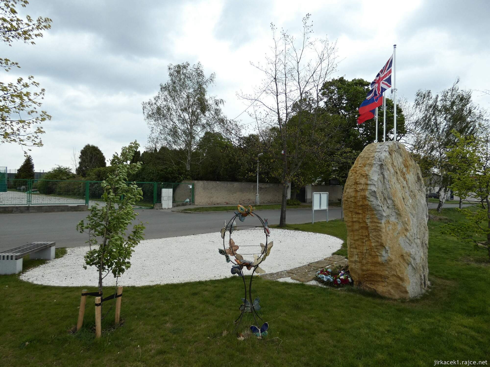 B - Nehvizdy - Památník seskoku operace Anthropoid 014