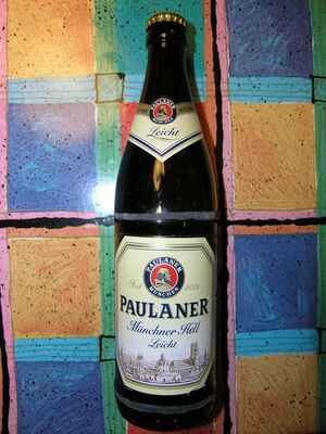 Paulaner - Münchner Hell Leicht - 3,2 % Vol. alc. - photo by © Michal Hanisch, 2008
