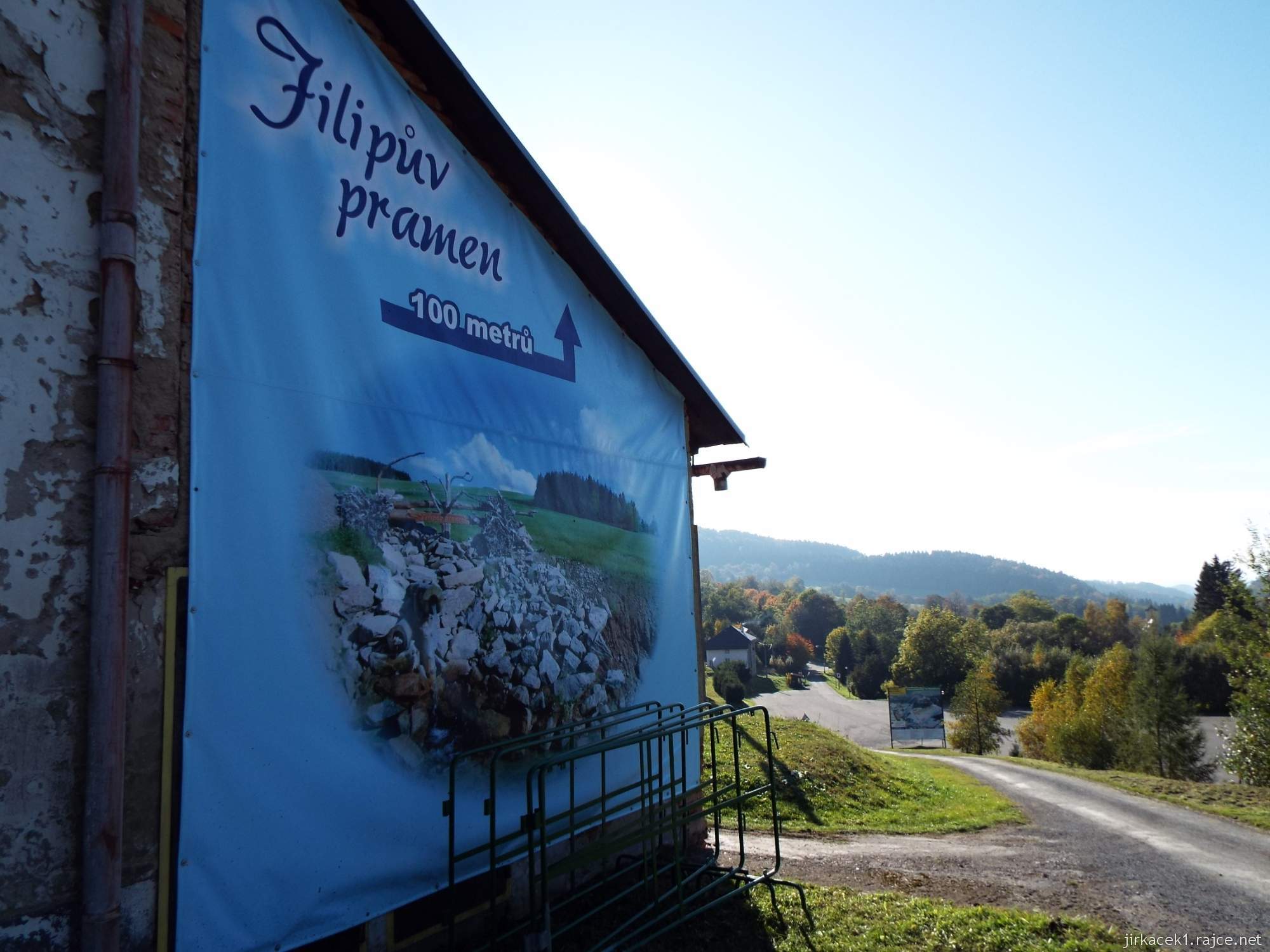 Čenkovice - Filipův pramen 01 - reklama u vleku