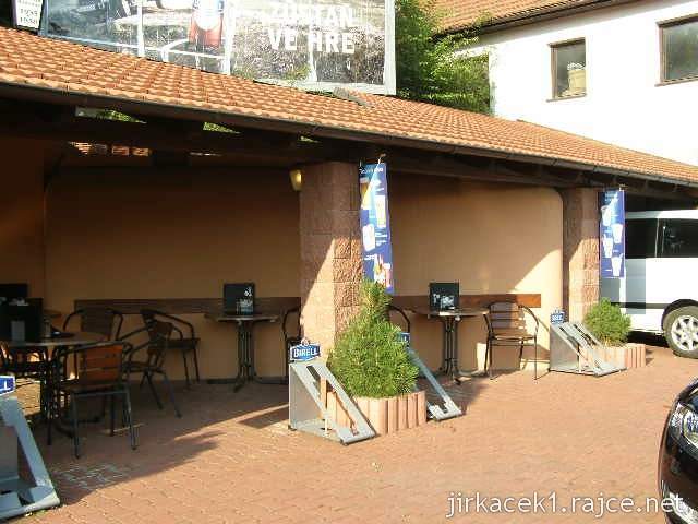 muzeum čs. opevnění Karlštejn 16 - zastavěný řopík u kavárny