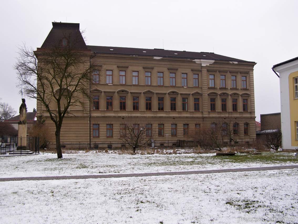 Choceň - stará škola