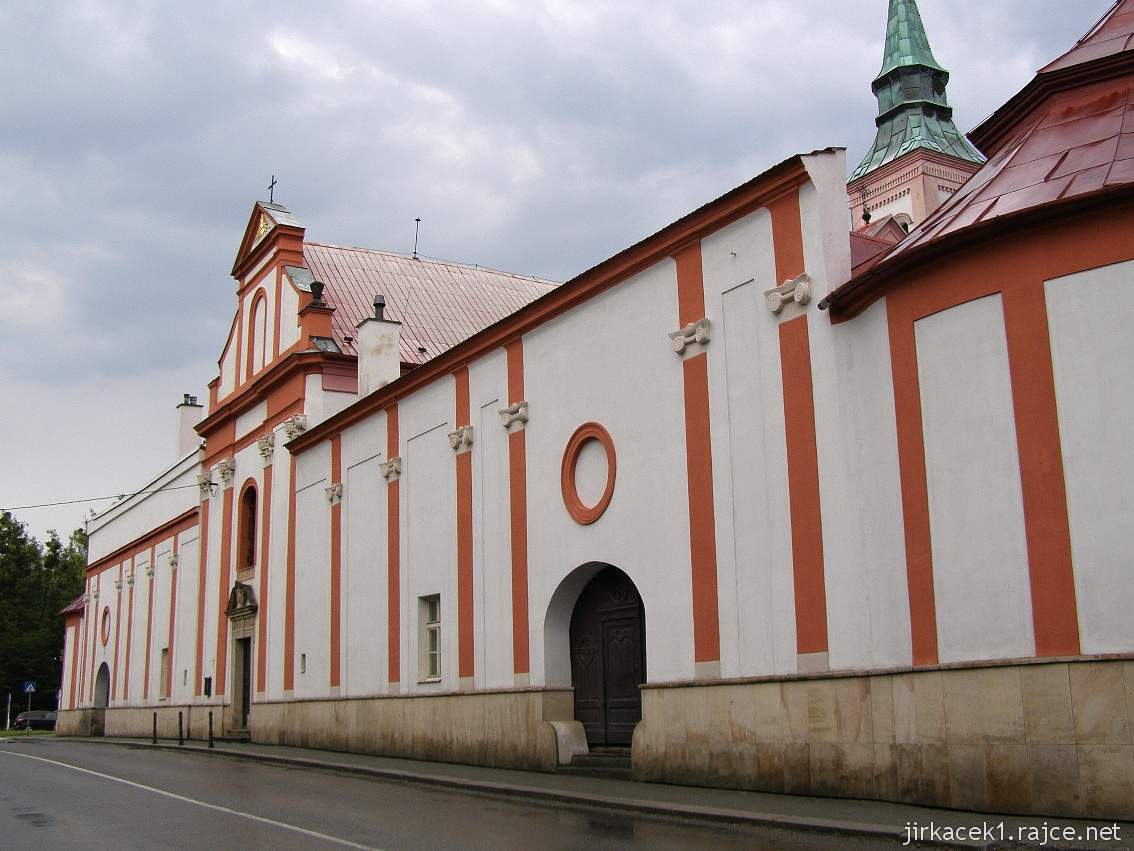 Nový Jičín - Kaple Panny Marie Bolestné (Španělská kaple) - přední strana