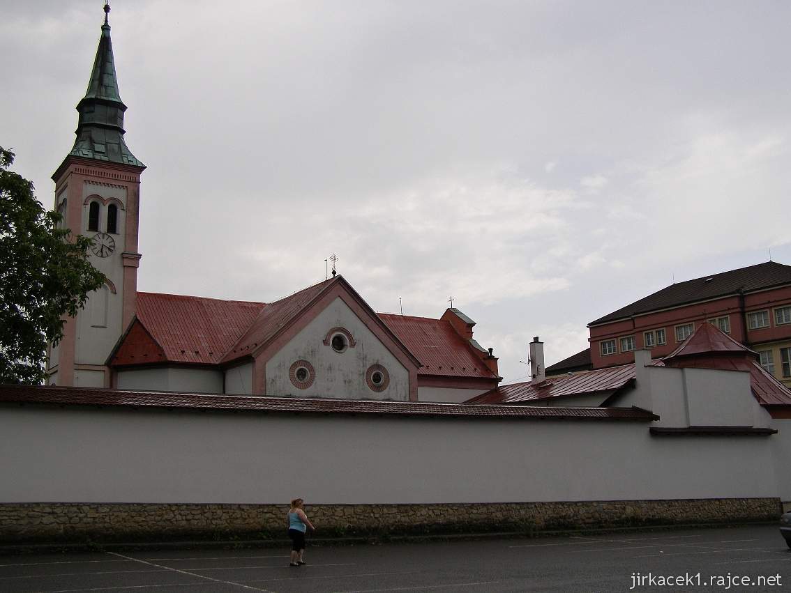 Nový Jičín - Kaple Panny Marie Bolestné (Španělská kaple) - zadní strana