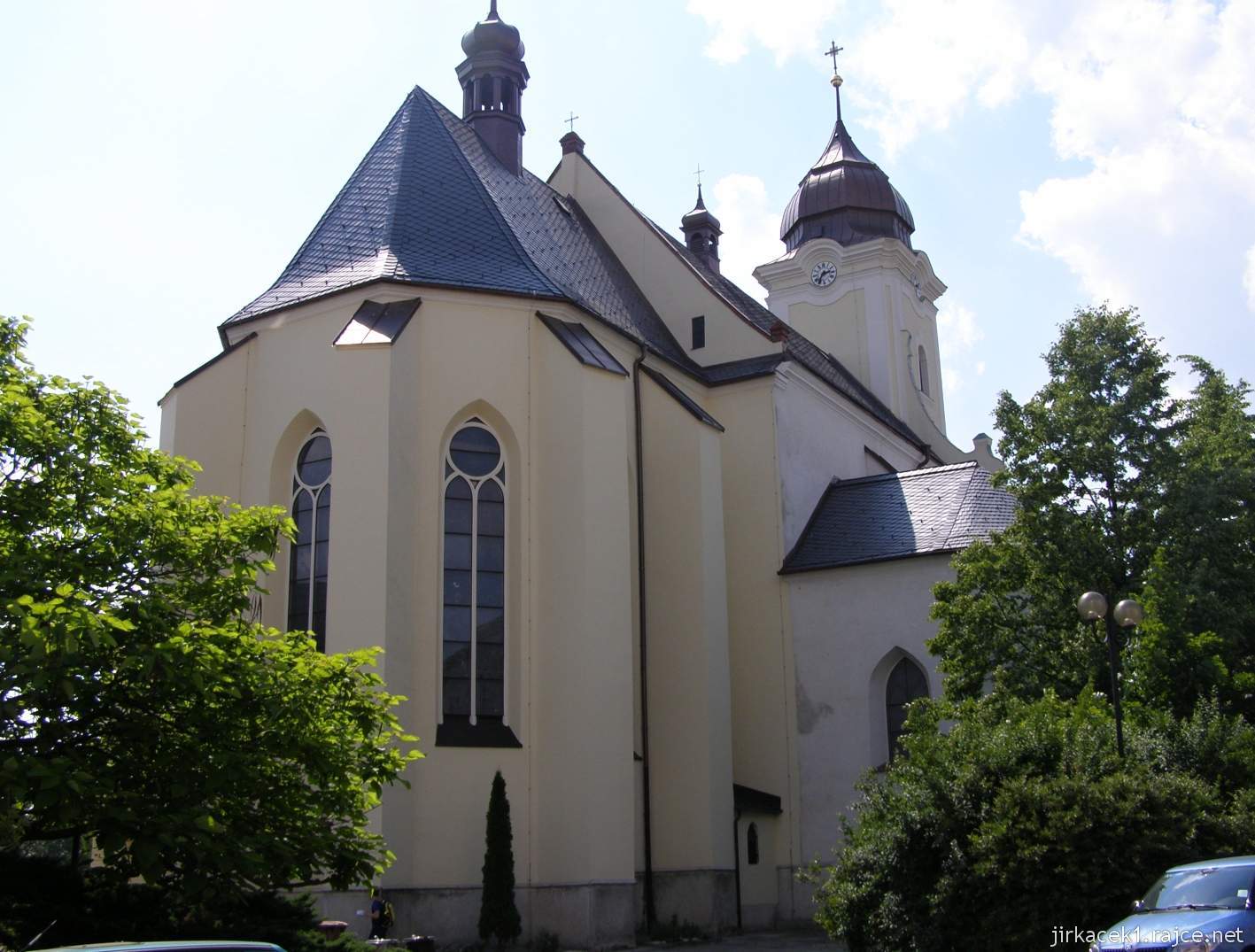 Hlučín - kostel sv. Jana Křtitele 01 - zadní pohled