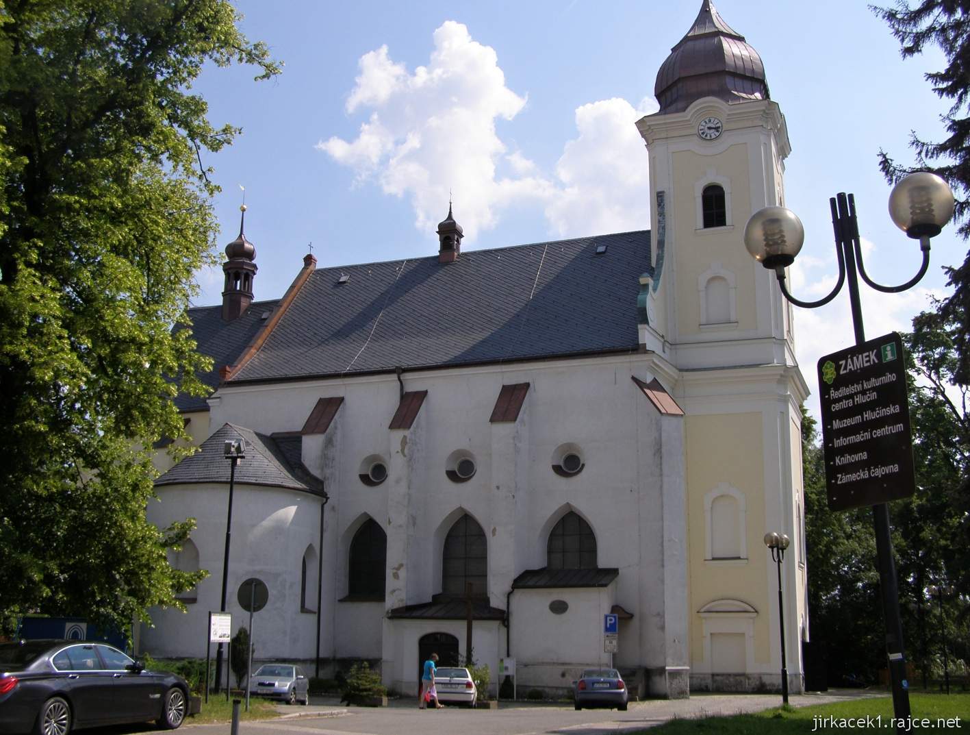 Hlučín - kostel sv. Jana Křtitele 10 - boční pohled