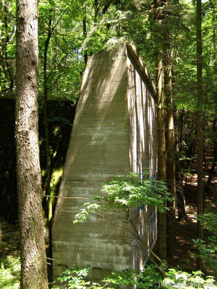 073 - od Lvích hlav cestou necestou - most hitlerovy dálnice