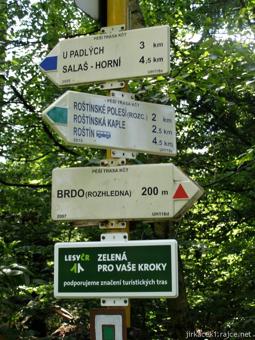 088 - hlavní cesta na Brdo - rozcestník na cestě k rozhledně Brdo
