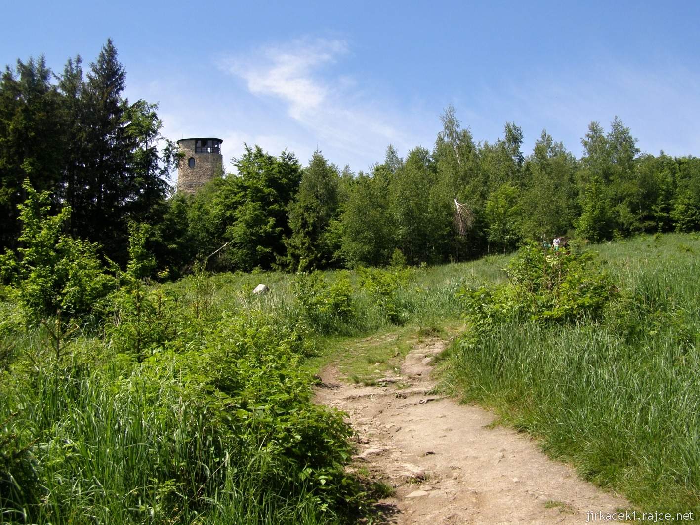 090 - hlavní cesta na Brdo - na cestě k rozhledně Brdo