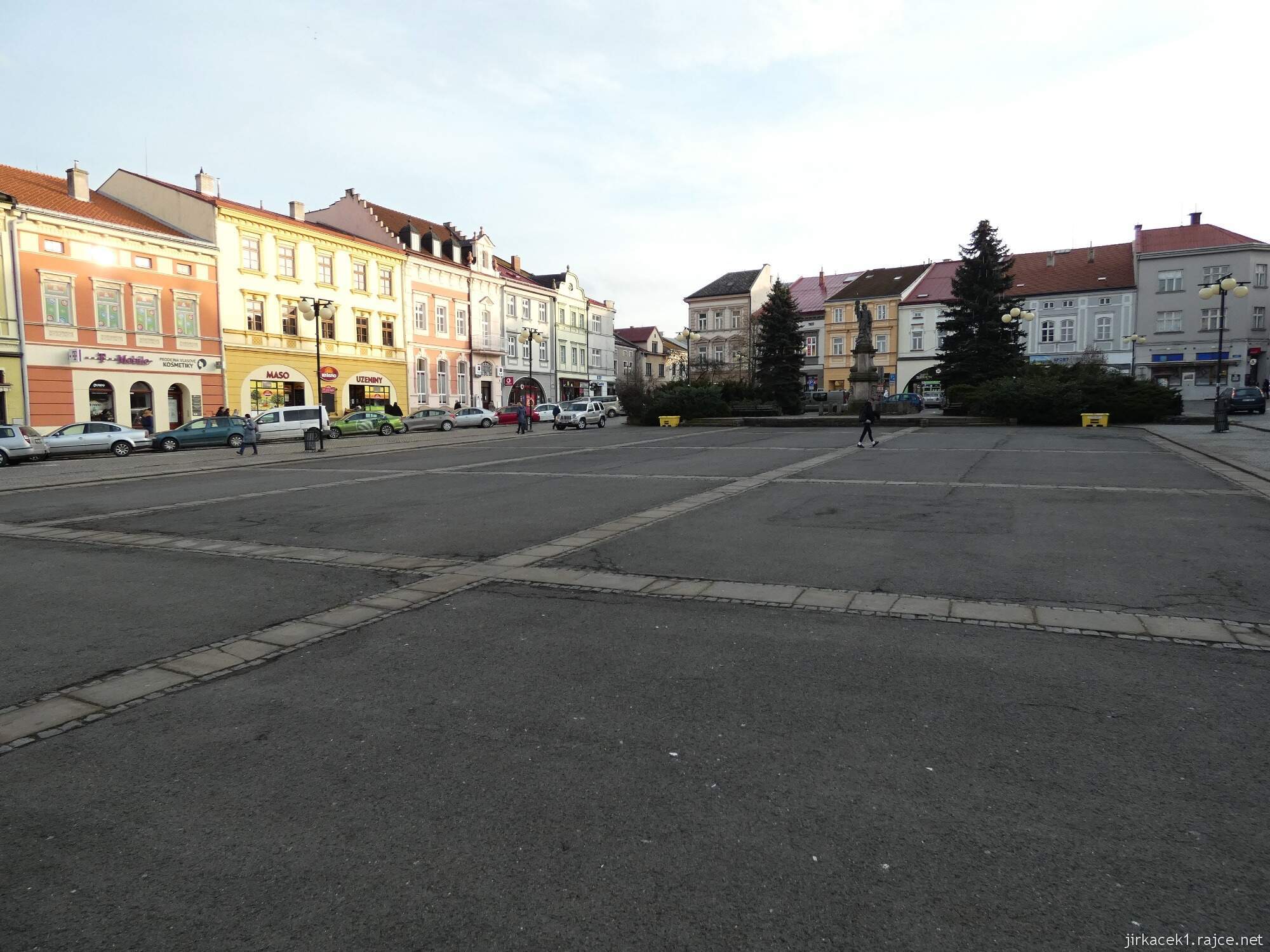 I - Valašské Meziříčí - náměstí 20 - celkový pohled