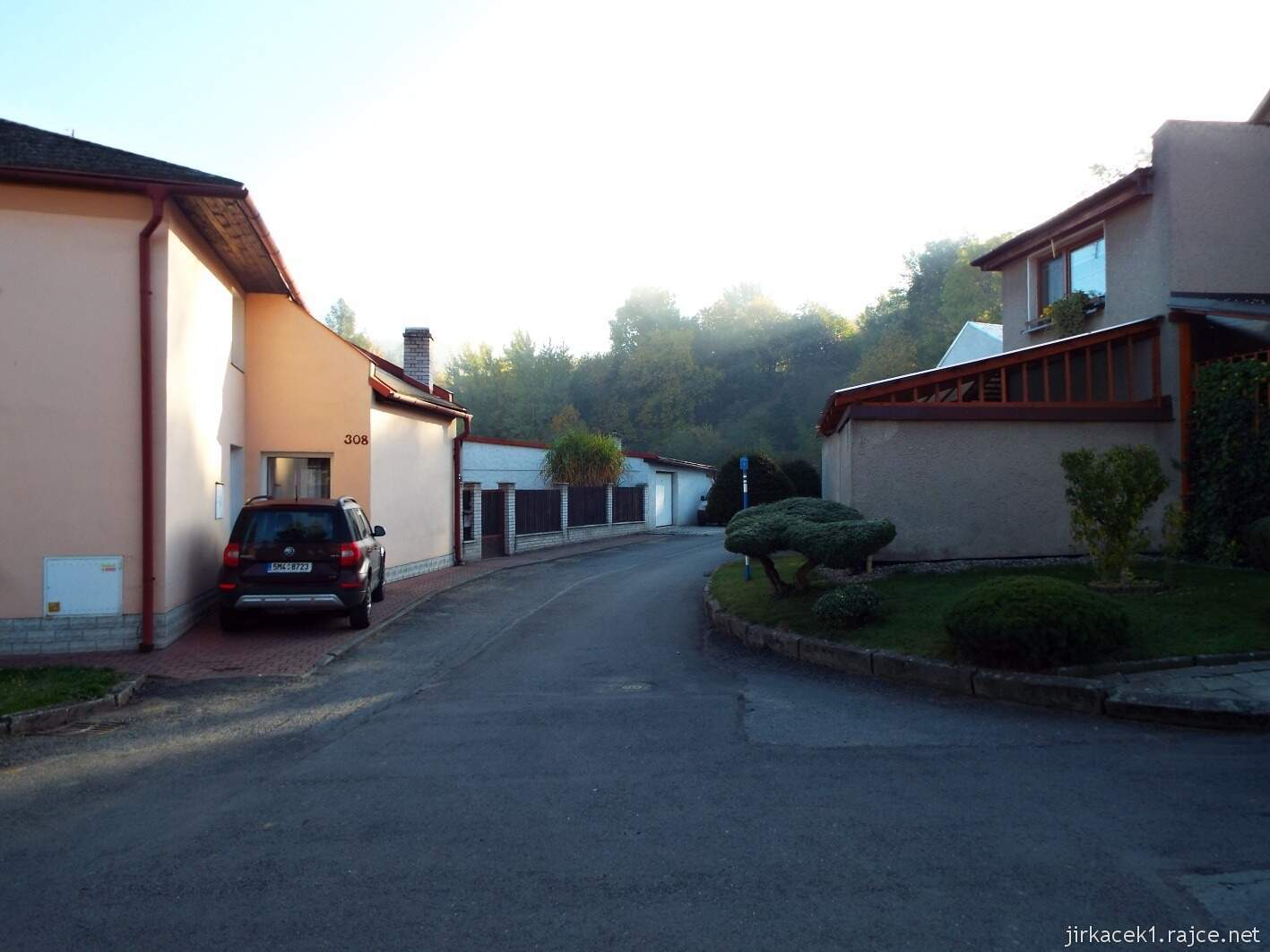 Velký Týnec 04 - ulička ke Hradisku