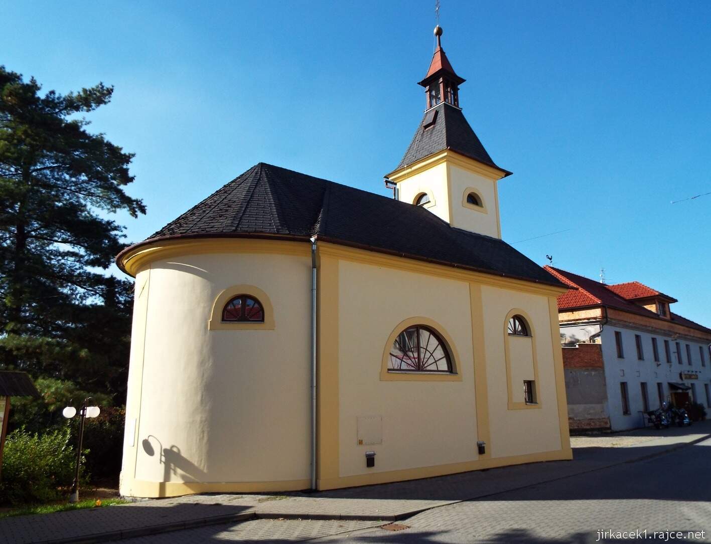 Grygov - Masarykova náves - kaple sv. Jana Nepomuckého