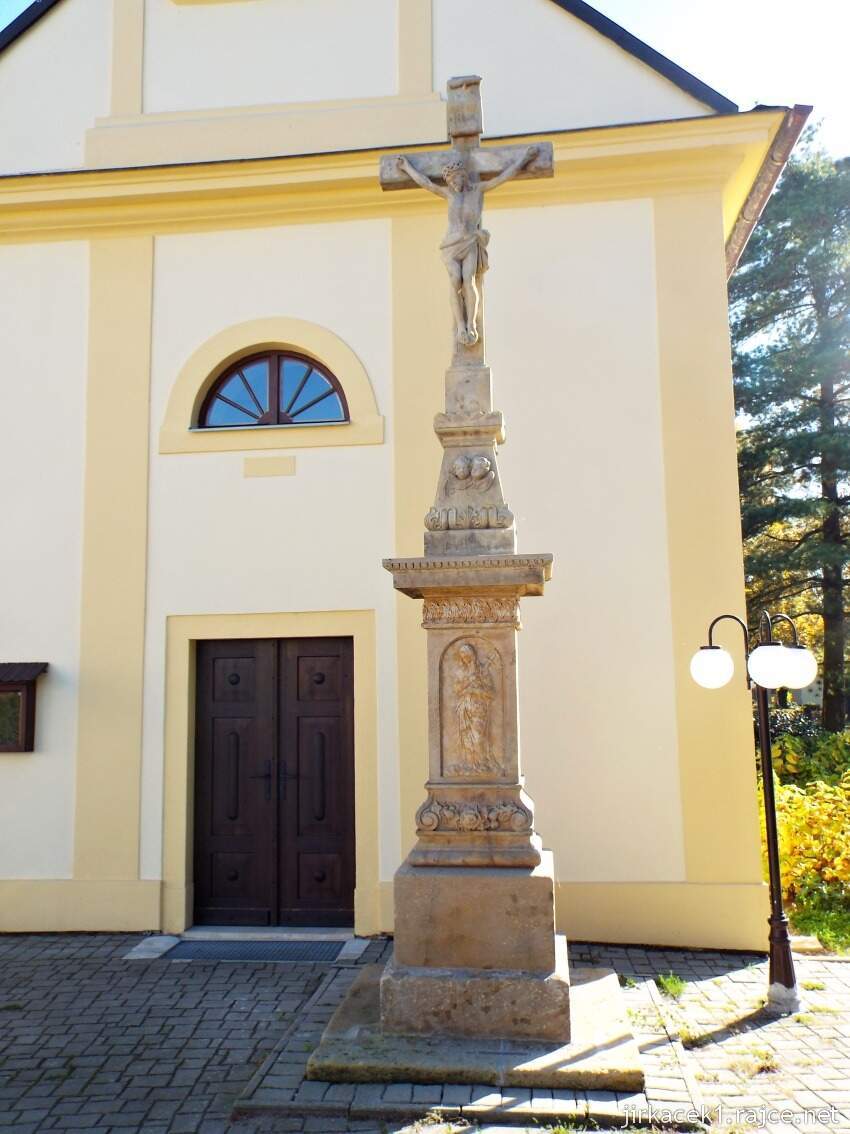 Grygov - Masarykova náves - kaple sv. Jana Nepomuckého