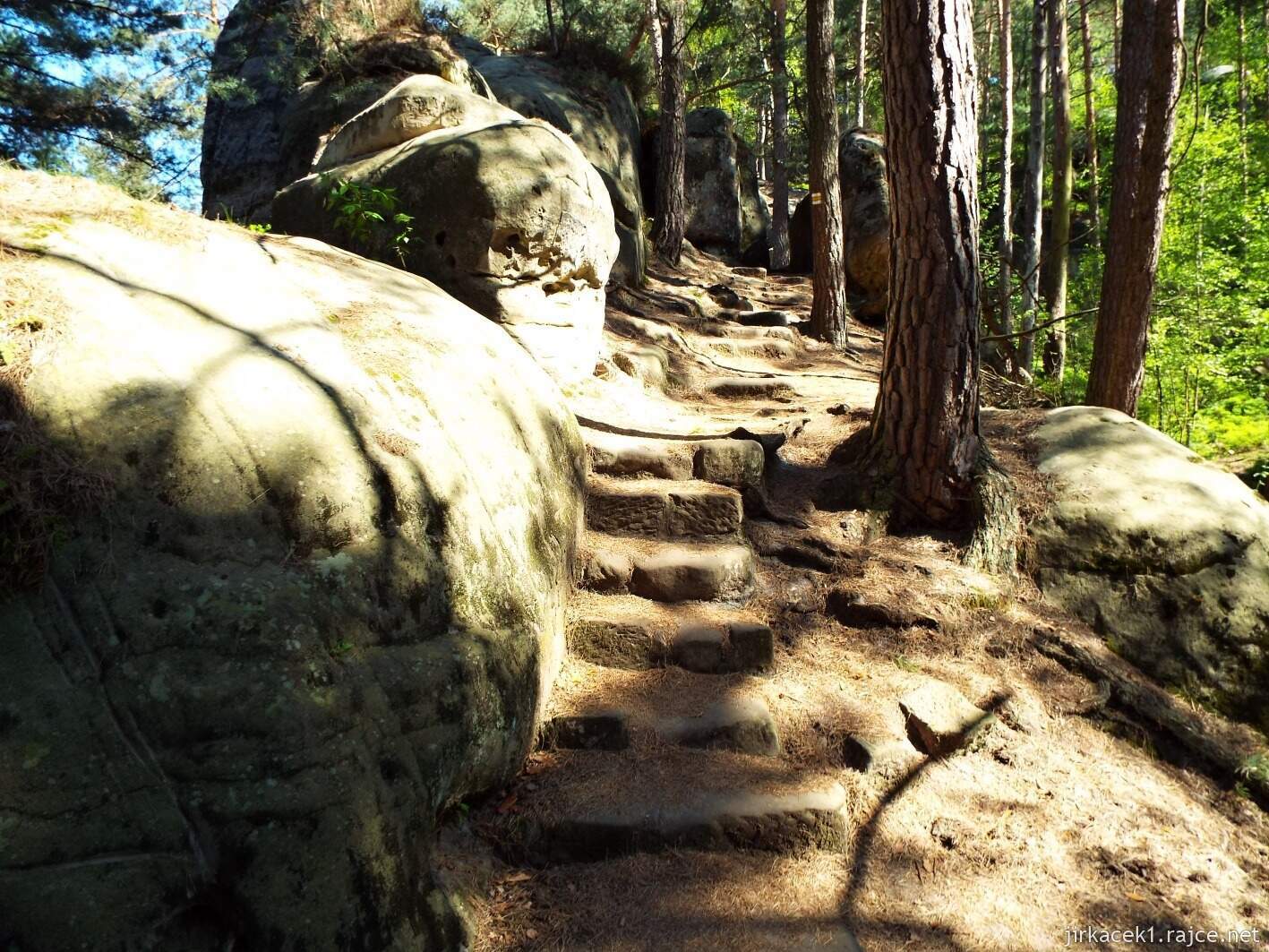04 - Klokočské průchody 78 - po žluté na hrad Rotštejn