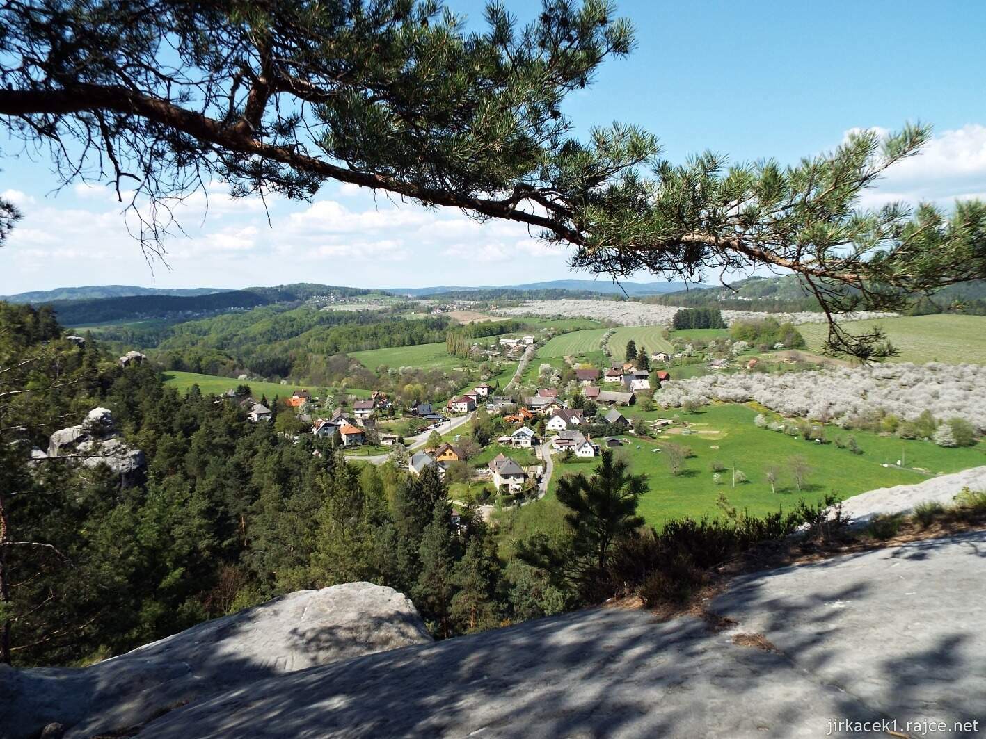 04 - Klokočské průchody 88 - po žluté na hrad Rotštejn